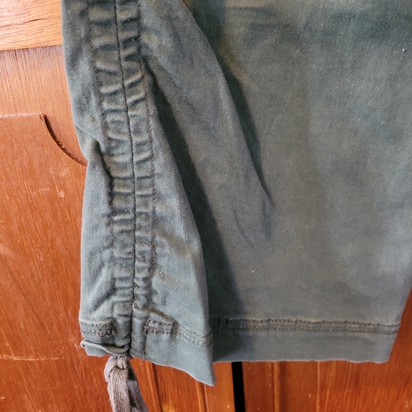 Green Cargo Style Pants - Picture 4 of 5